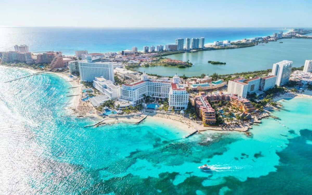 Depas Flamboyan Centro De Cancun D1 エクステリア 写真
